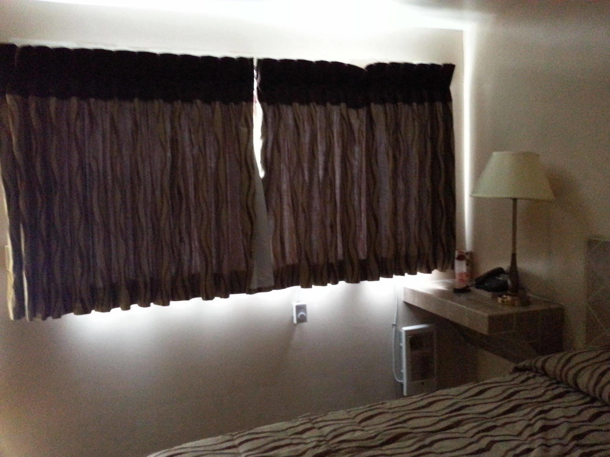 Pleasant Stay Motel Ancaster Ngoại thất bức ảnh